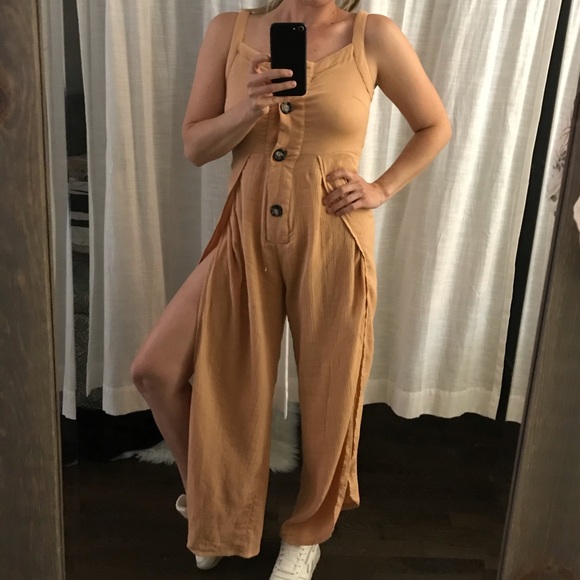 Cute summer jumpsuit! - Picture 2 of 4